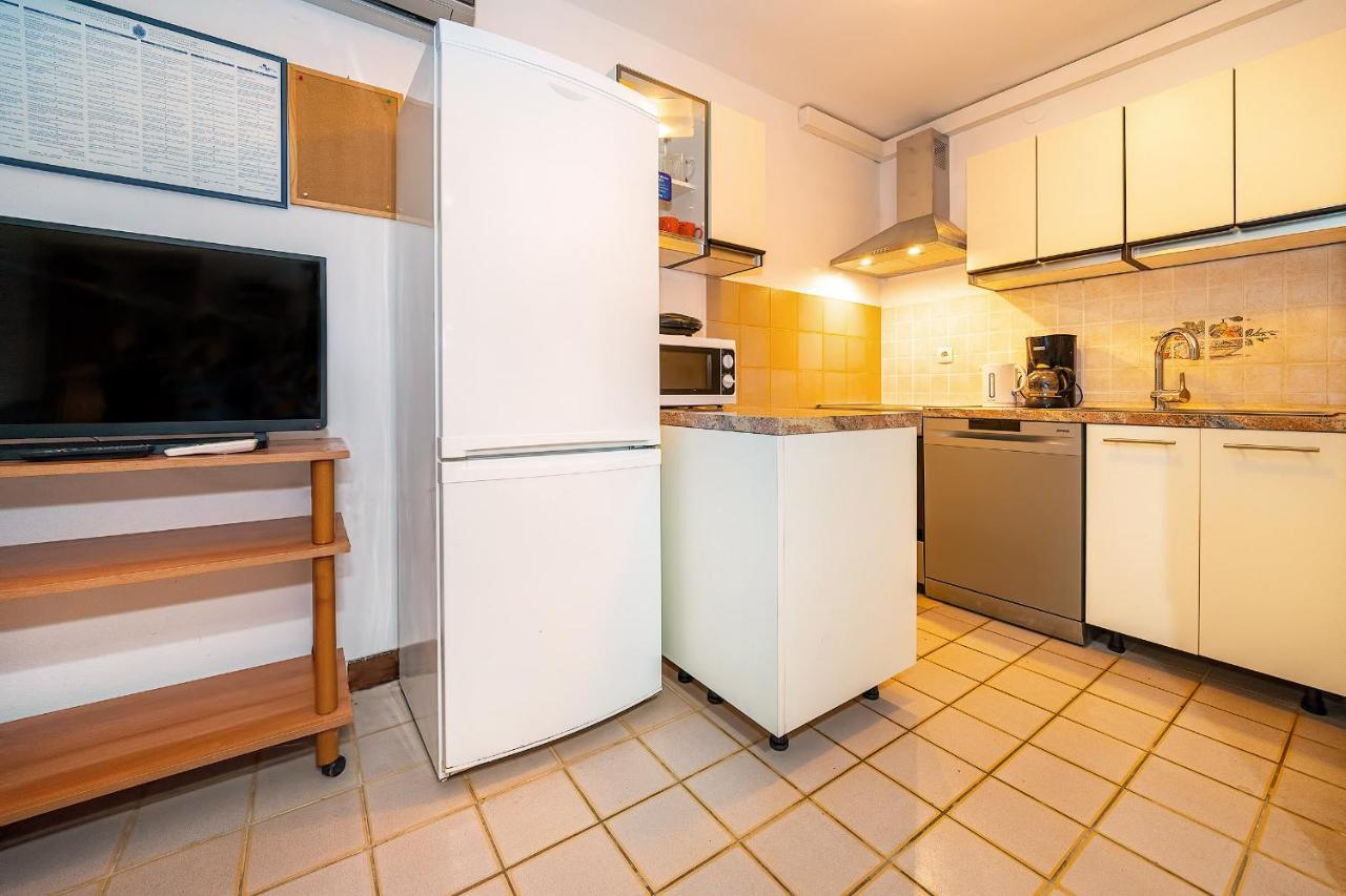 Apartments Jurina Krk Town Exterior foto