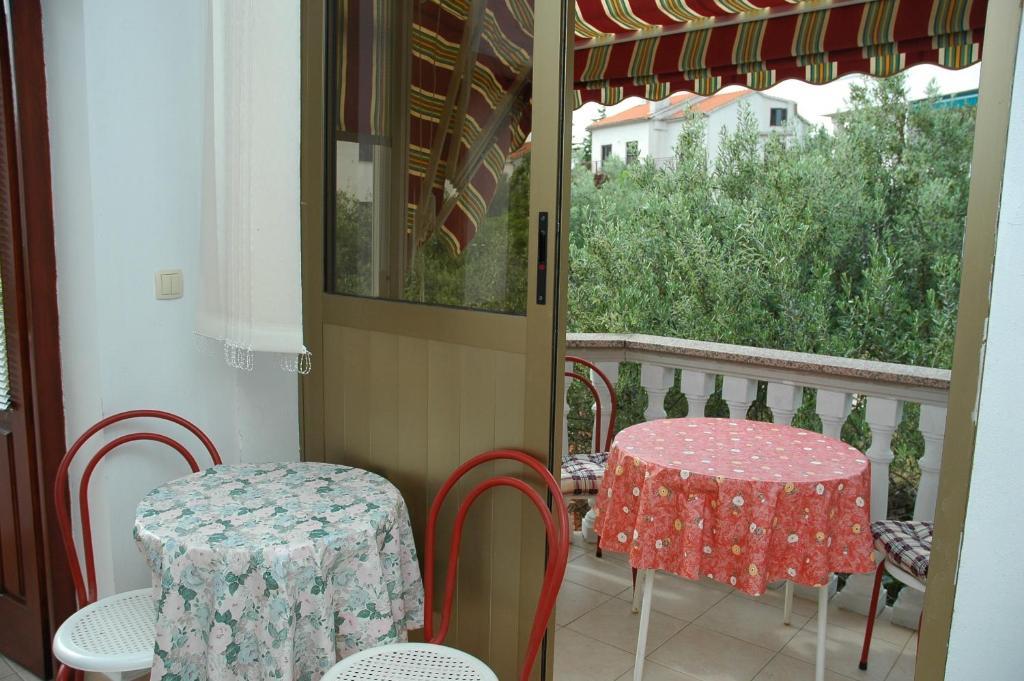 Apartments Jurina Krk Town Quarto foto